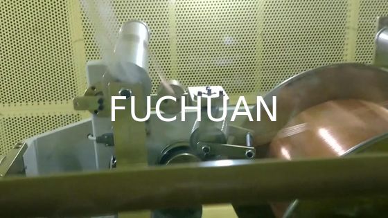 Fil magnétique de contrôle de tension tordant l'équipement de twister de machine automatique