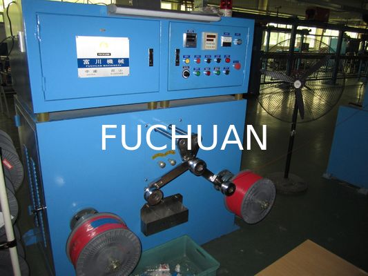 La double torsion d'OIN groupant le fil de noyau de la machine 630mm prennent l'extrudeuse adaptée