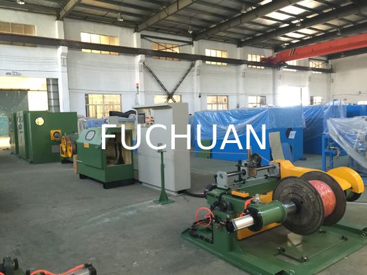 Double torsion de bleu ciel groupant l'équipement tournant de vitesse de la machine 650Rpm