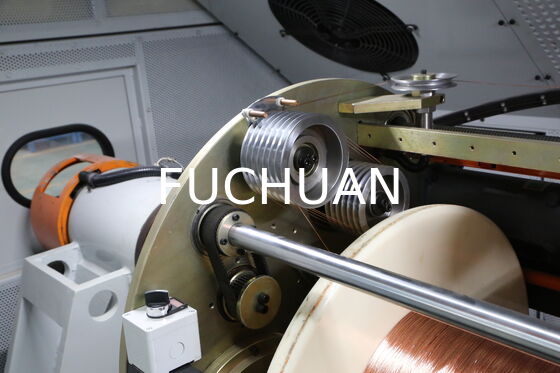 Appareil de groupage à double torsion robuste, facile à intégrer et à entretenir pour des opérations de groupage de câbles rationalisées