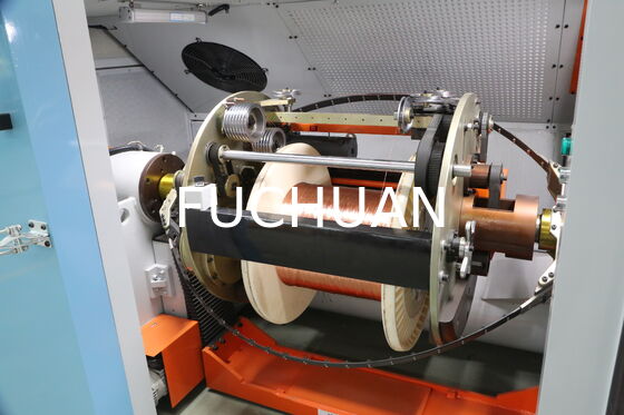 Machine de regroupement robuste à double torsion dotée d'une intégration facile, d'une maintenance et d'opérations de câbles rationalisées
